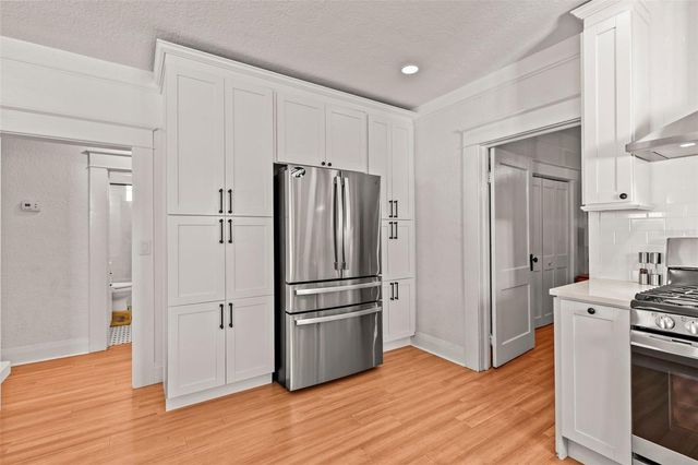 211 S ALBANY AVENUE, Tampa, FL 33606