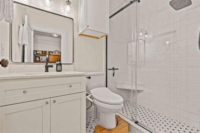 211 S ALBANY AVENUE, Tampa, FL 33606