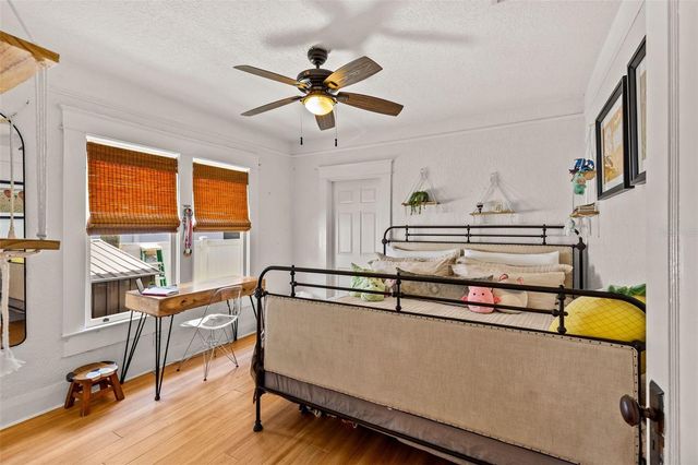 211 S ALBANY AVENUE, Tampa, FL 33606