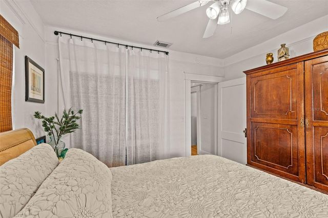 211 S ALBANY AVENUE, Tampa, FL 33606