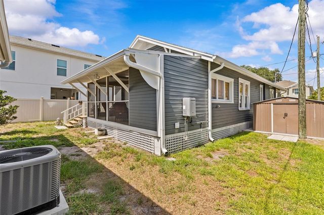 211 S ALBANY AVENUE, Tampa, FL 33606