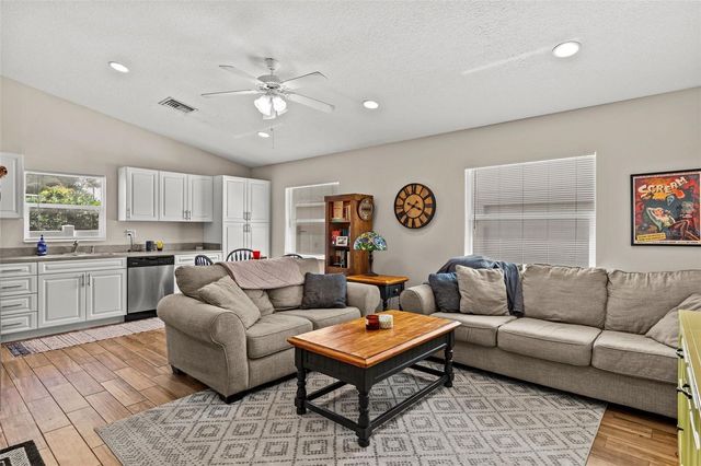 211 S ALBANY AVENUE, Tampa, FL 33606