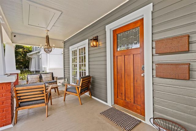 211 S ALBANY AVENUE, Tampa, FL 33606