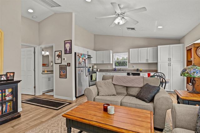 211 S ALBANY AVENUE, Tampa, FL 33606