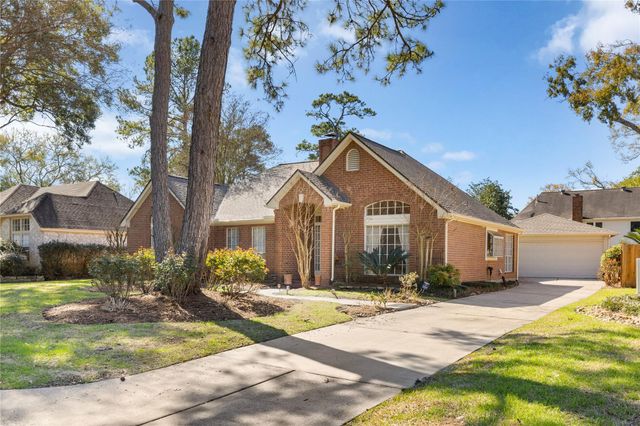 3203 Manor Grove Drive, Houston, TX 77345