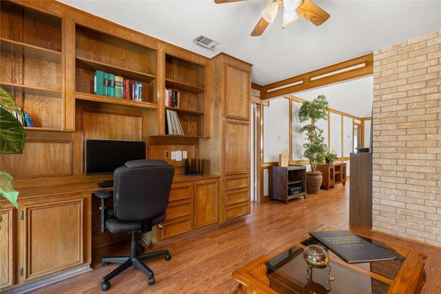 3203 Manor Grove Drive, Houston, TX 77345