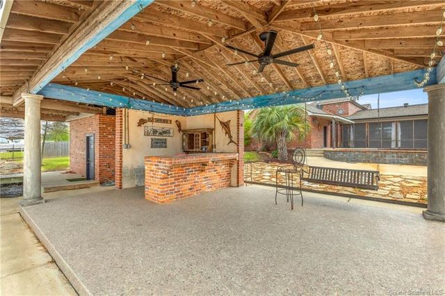 4329 Edgewater Drive, Lake Charles, LA 70605