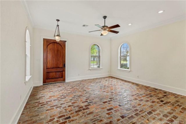 4329 Edgewater Drive, Lake Charles, LA 70605