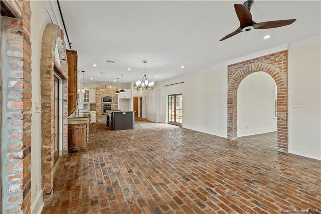 4329 Edgewater Drive, Lake Charles, LA 70605