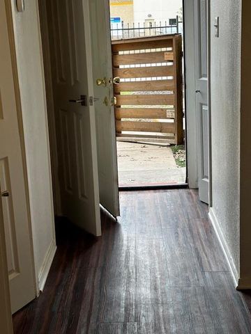 2018 W Rundberg LN 6C, Austin, TX 78758