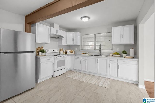 3112 6TH AVENUE N, Bessemer, AL 35020