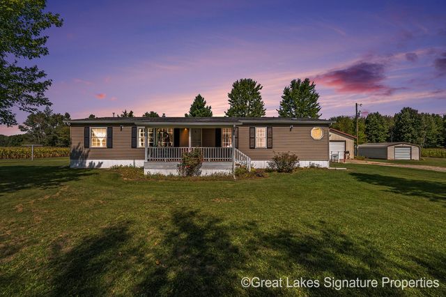 16856 Stanton Road, Pierson, MI 49339