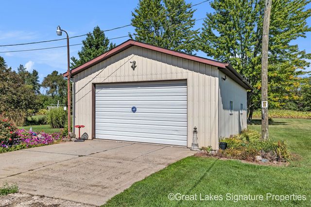 16856 Stanton Road, Pierson, MI 49339