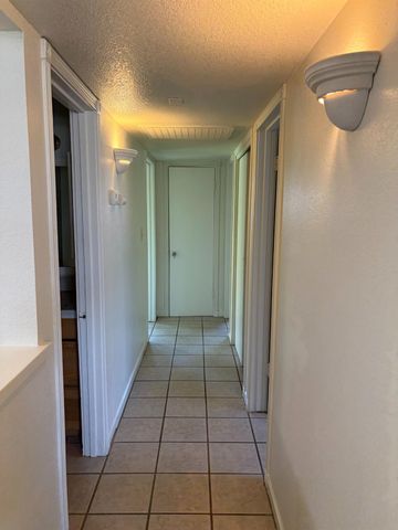 822 W Alamos, Clovis, CA 93612