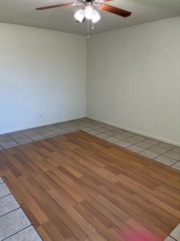 822 W Alamos, Clovis, CA 93612