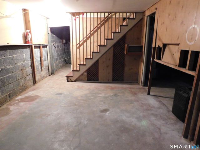 3 Pleasant Drive, Hamden, CT 06514