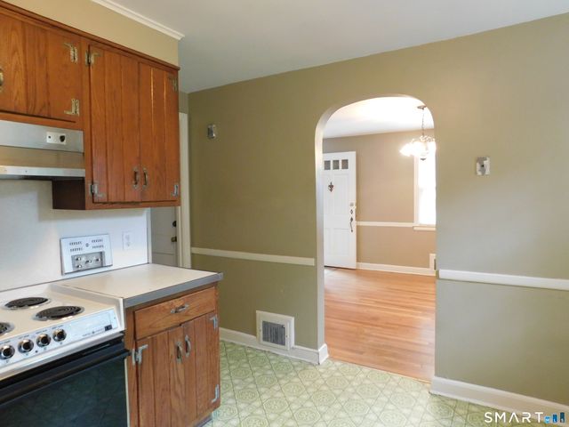 3 Pleasant Drive, Hamden, CT 06514