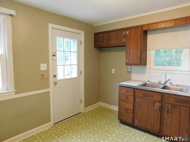 3 Pleasant Drive, Hamden, CT 06514