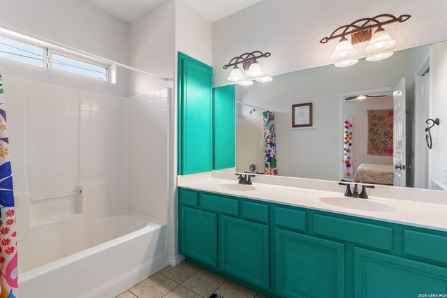 2621 DEER STAND LOOP, San Marcos, TX 78666