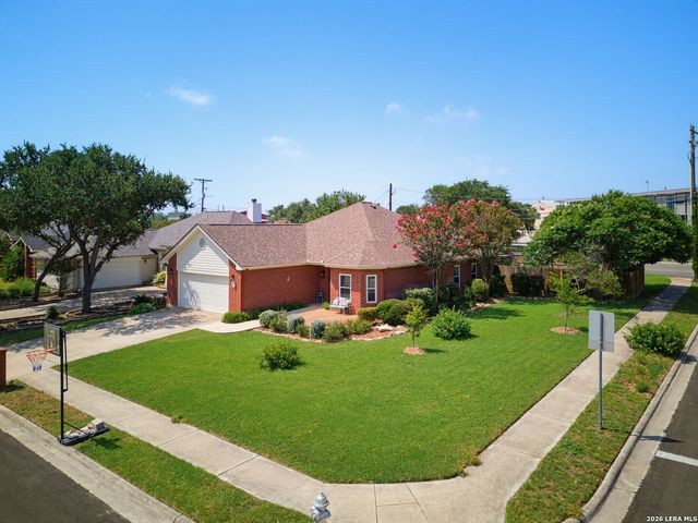 2621 DEER STAND LOOP, San Marcos, TX 78666