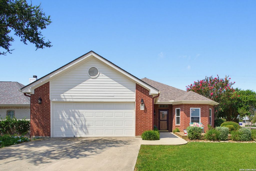 2621 DEER STAND LOOP, San Marcos, TX 78666