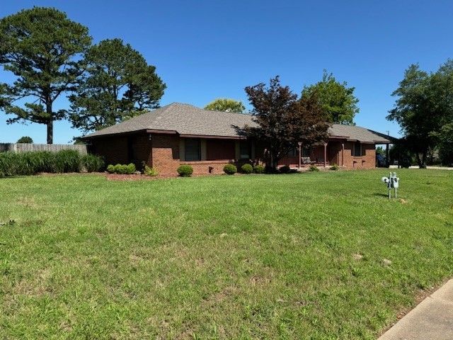 1624 S Dixieland Road, Rogers, AR 72756