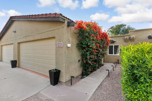 1231 E BLUEBELL Lane, Tempe, AZ 85288