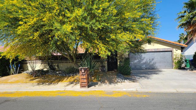 27205 Hombria Drive, Cathedral City, CA 92234