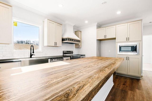 301 Belmont Lane, London, KY 40741