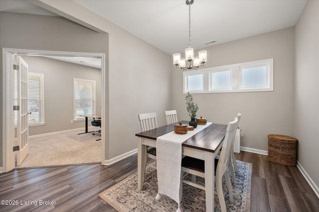 11118 Compass Ave, Louisville, KY 40229