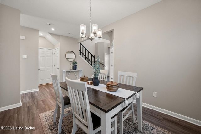 11118 Compass Ave, Louisville, KY 40229