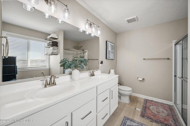 11118 Compass Ave, Louisville, KY 40229