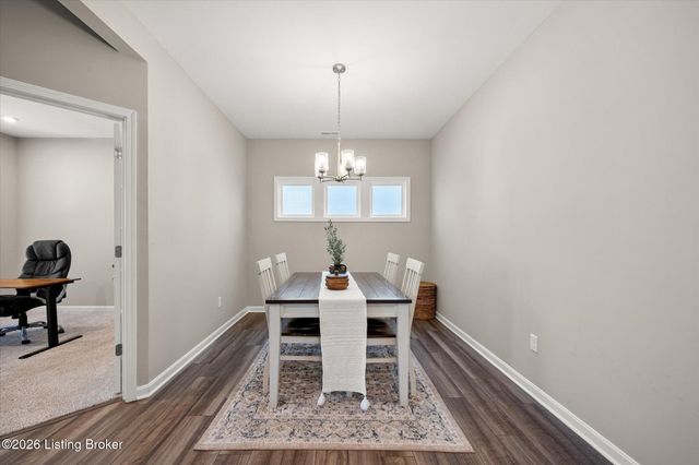 11118 Compass Ave, Louisville, KY 40229