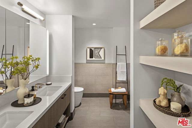 9001 Santa Monica Boulevard 206, West Hollywood, CA 90069