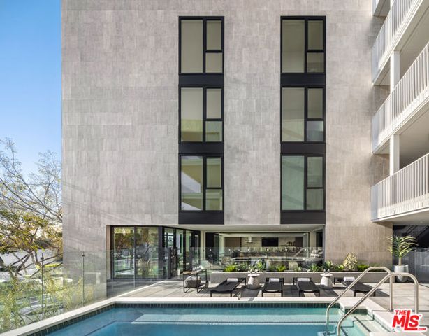 9001 Santa Monica Boulevard 206, West Hollywood, CA 90069
