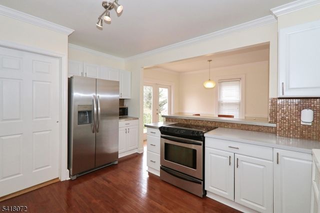 28 Glenside Ave, Summit City, NJ 07901