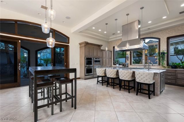 9325 Canyon Classic Drive, Las Vegas, NV 89144