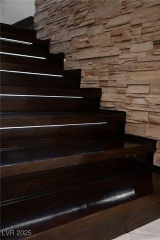 9325 Canyon Classic Drive, Las Vegas, NV 89144