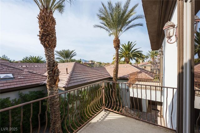 9325 Canyon Classic Drive, Las Vegas, NV 89144