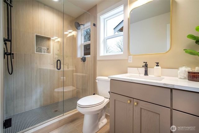 434 20th Ave, Kirkland, WA 98033