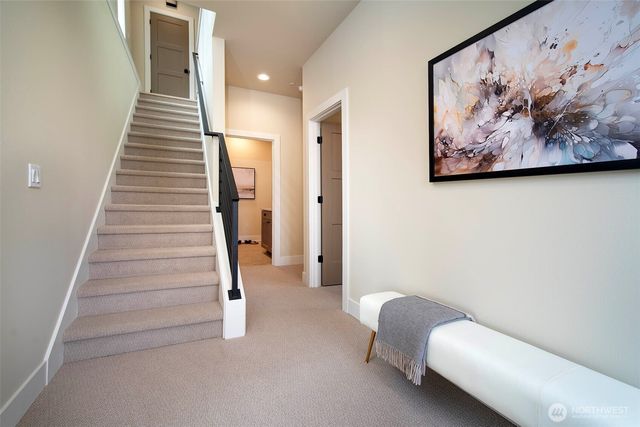 434 20th Ave, Kirkland, WA 98033