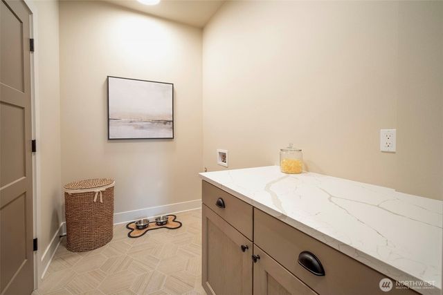 434 20th Ave, Kirkland, WA 98033