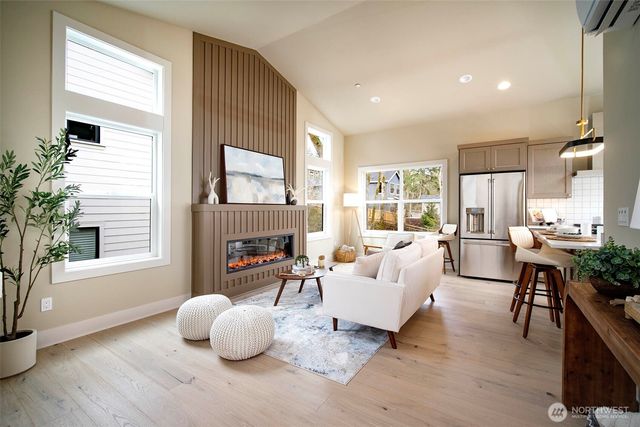 434 20th Ave, Kirkland, WA 98033