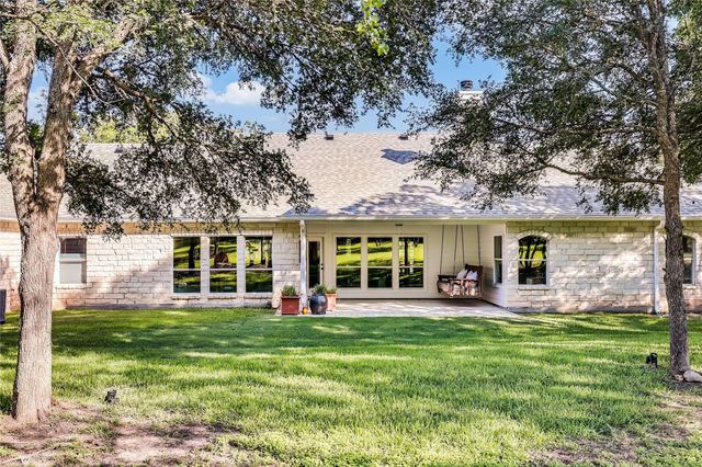 136 Territory DR, Bastrop, TX 78602