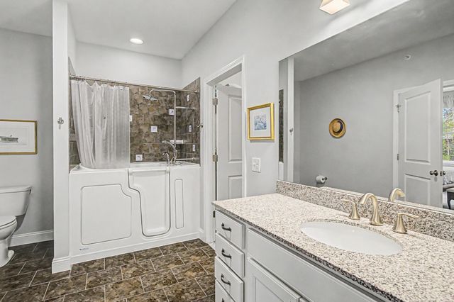 107 Staniford Farms Road, Burlington, VT 05408