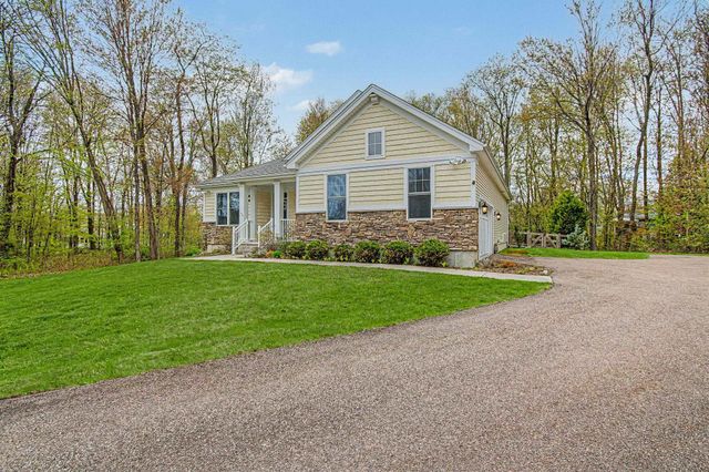 107 Staniford Farms Road, Burlington, VT 05408