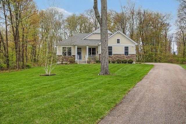 107 Staniford Farms Road, Burlington, VT 05408