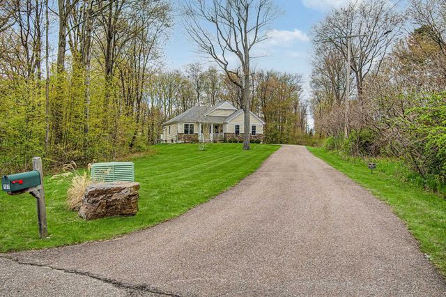 107 Staniford Farms Road, Burlington, VT 05408