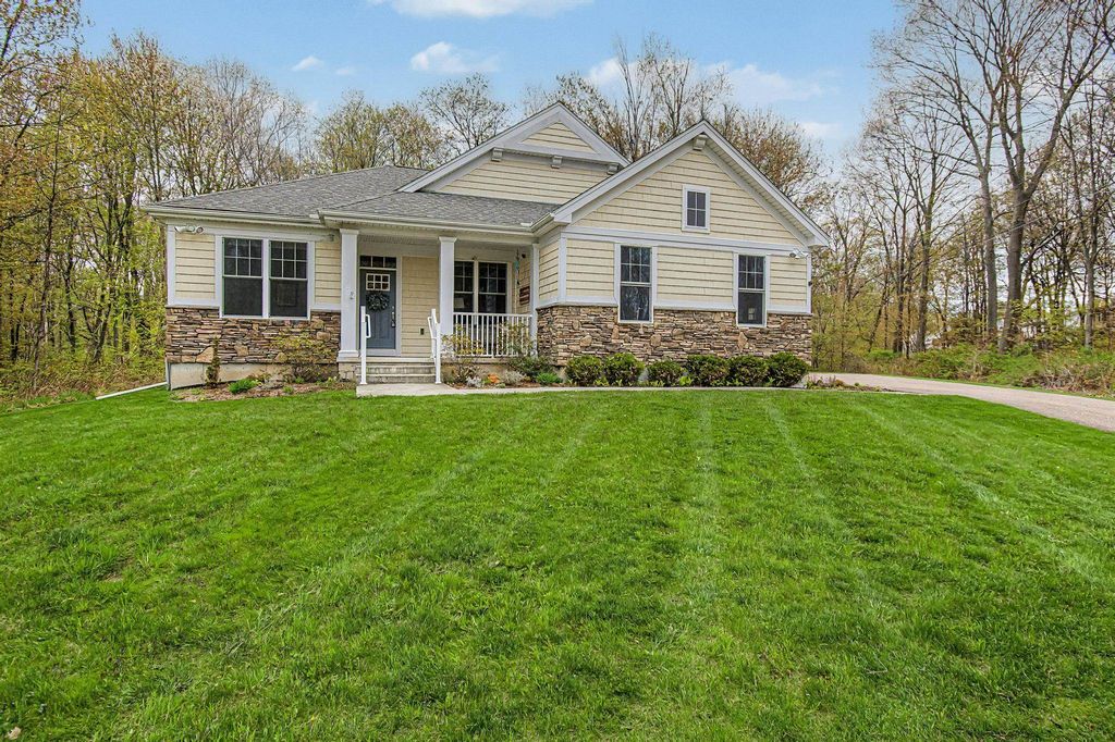 107 Staniford Farms Road, Burlington, VT 05408