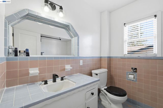 137 Viewmont Avenue, Vallejo, CA 94590